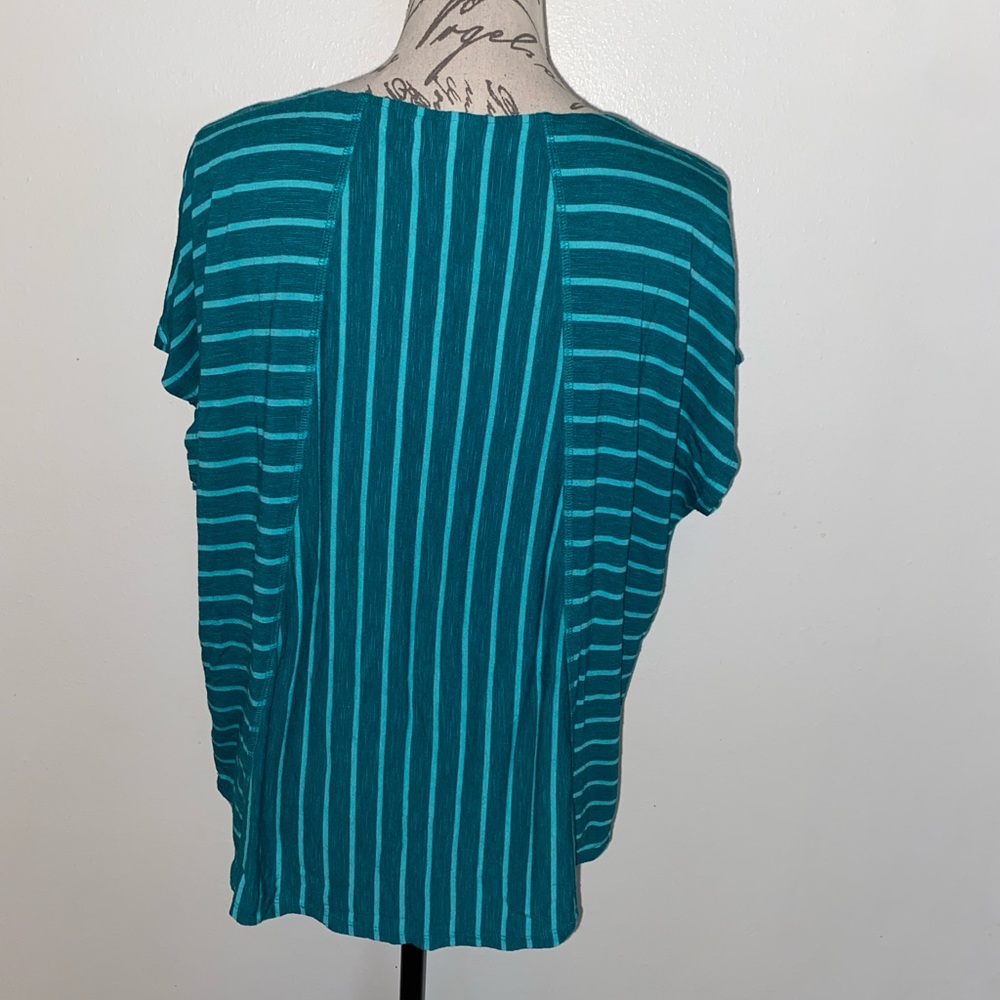 💙💚Ruby Rd Neck Accent Top💚💙 - Picture 7 of 10
